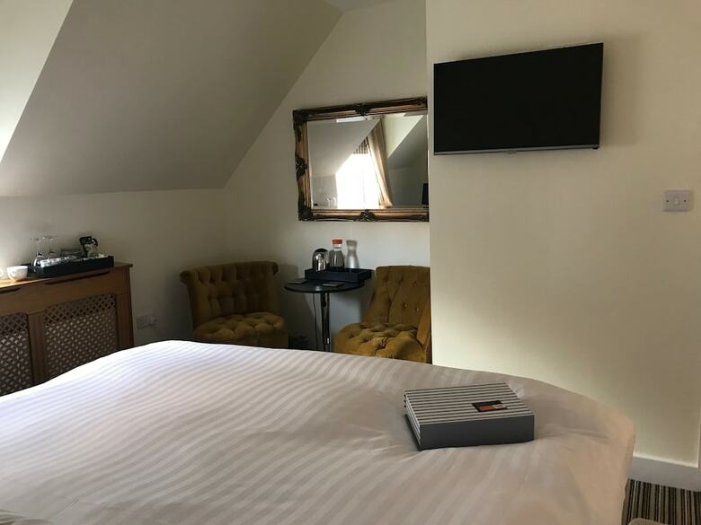 Hotel Regency Rooms