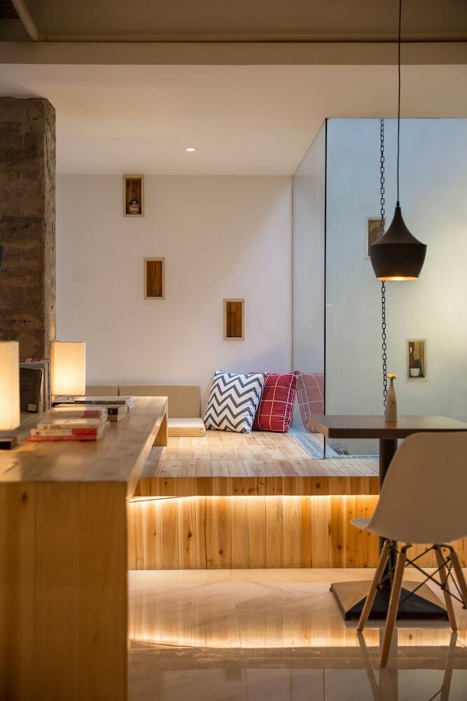 Yipu.shan Zhi Ge Hotel