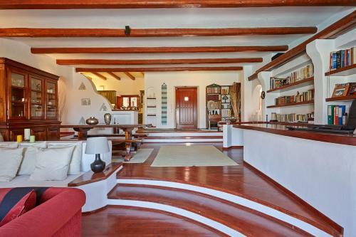 Aquaria Villa