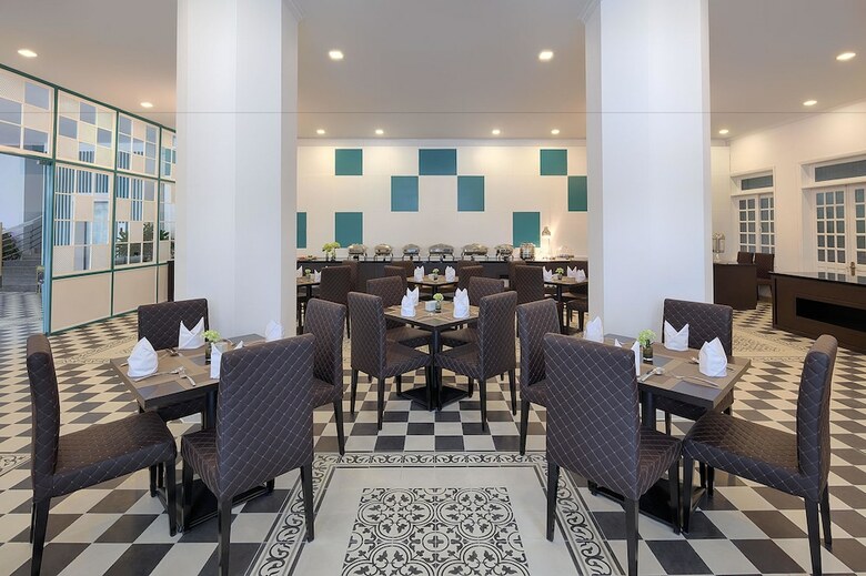 Apartamento Flora Beach Hotel & Spa