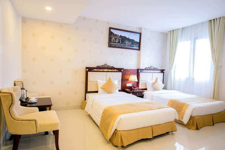 Le Saigon Hotel