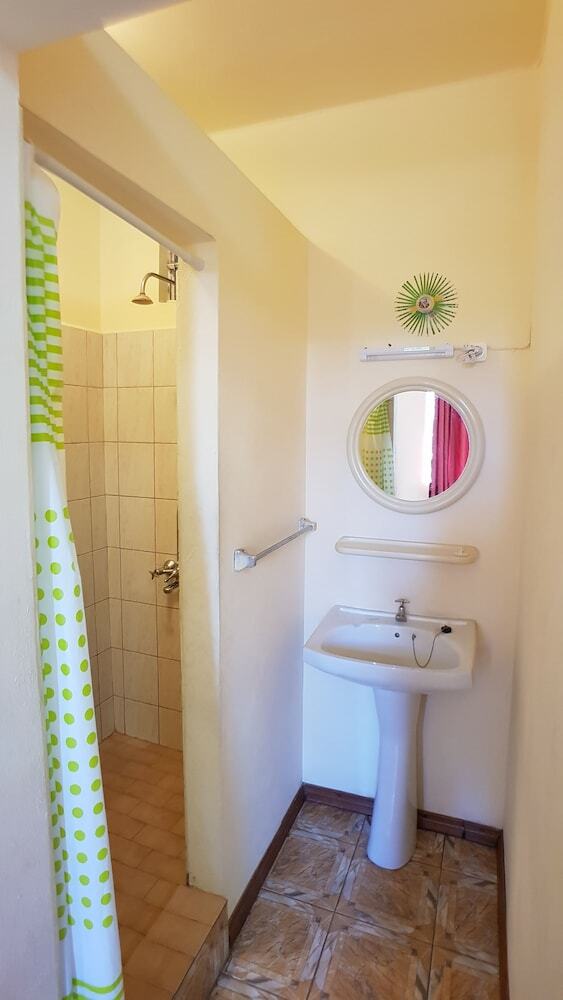 Allamanda Studios And Apartments