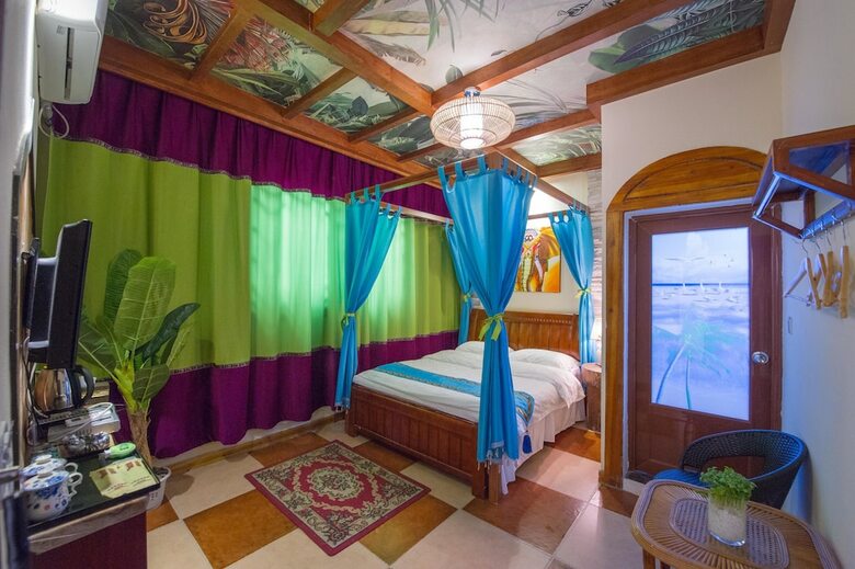 Taimei Hotel