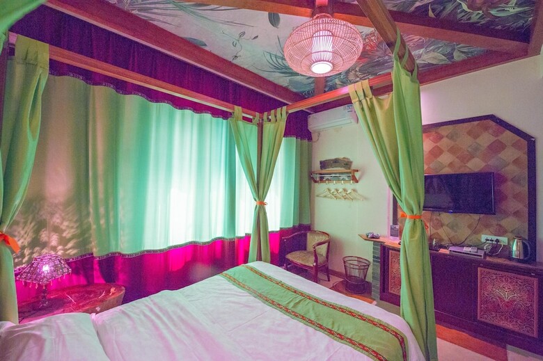 Taimei Hotel