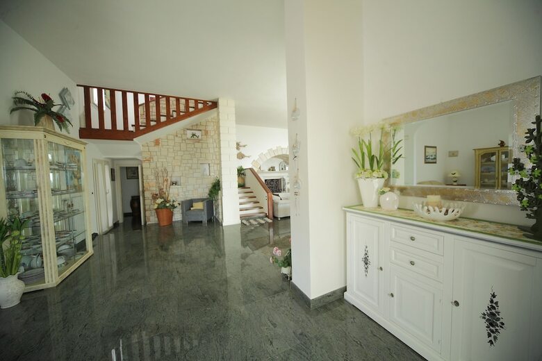 Villa Degli Dei
