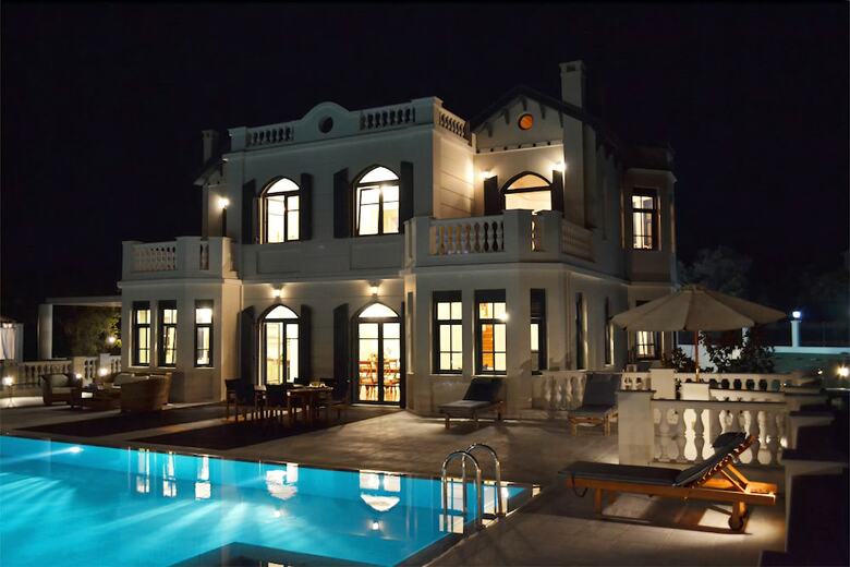 Mikamas Villa