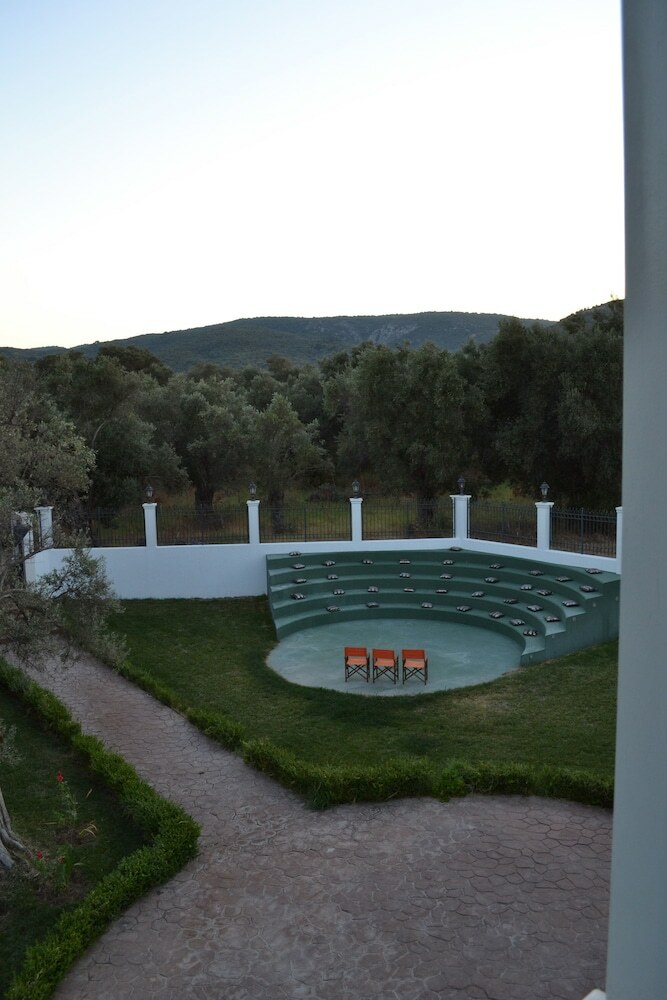 Mikamas Villa