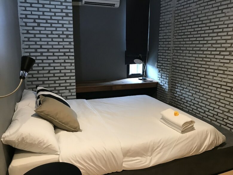Hostal La Malila Hostel