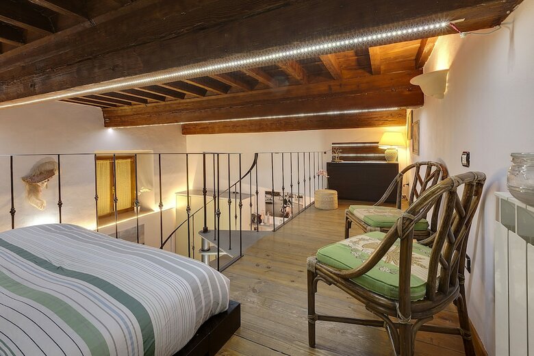 Pitti Apartment
