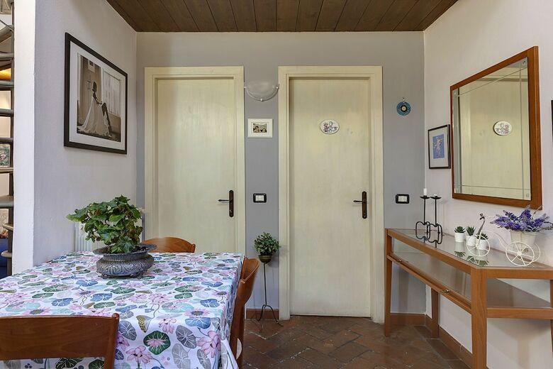 Pitti Apartment