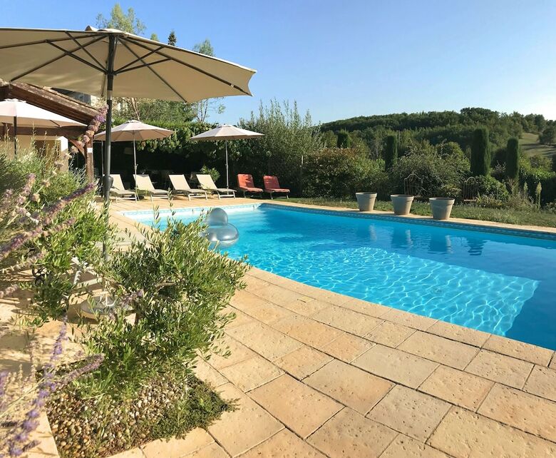 Villa C�t� Granges