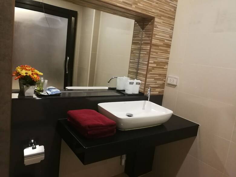 Nutchana Hill Boutique Hotel