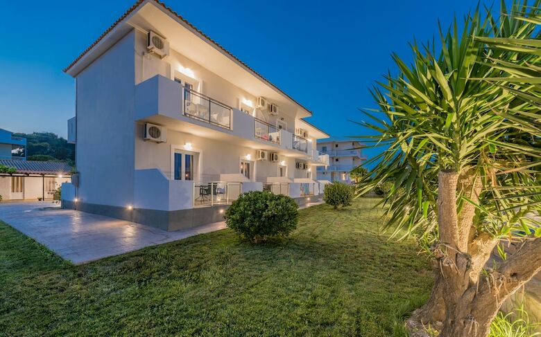 Apartamentos Stathis Studios