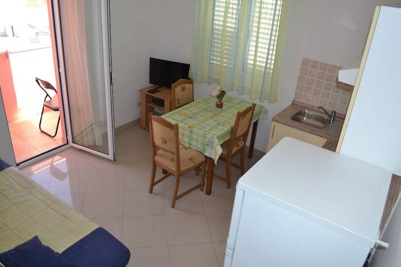 Apartments Davor