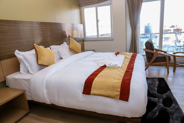 Retro Hotel And Spa