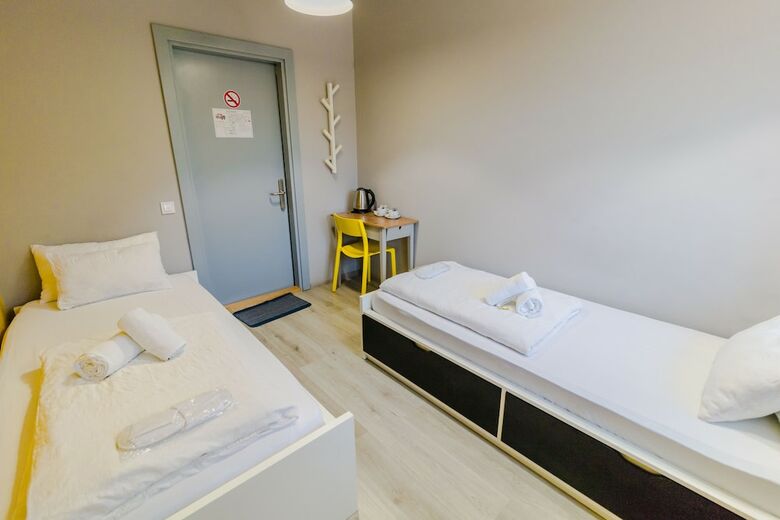 Hostal Z-one Hostel