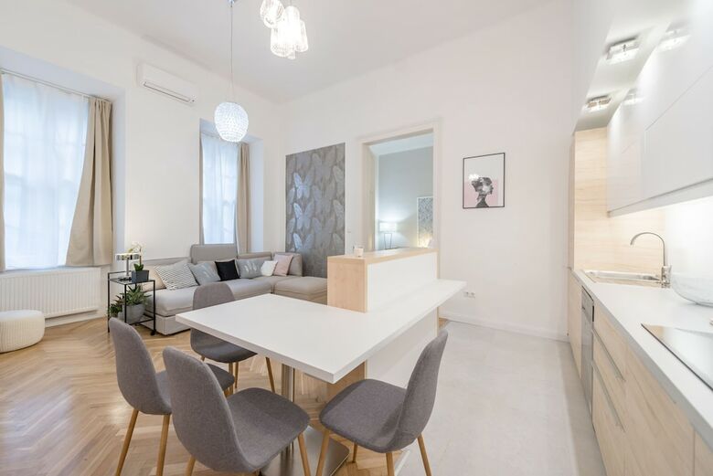Oasis Apartments - King Street I