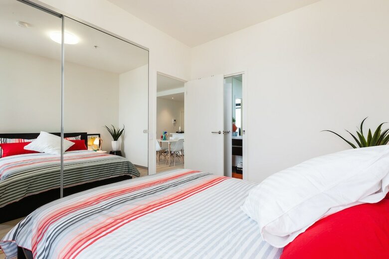 Lena, 2bdr Southbank Apartment