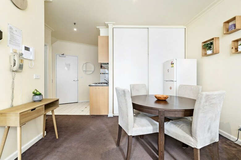 Eliza, 2bdr Melbourne Apartment