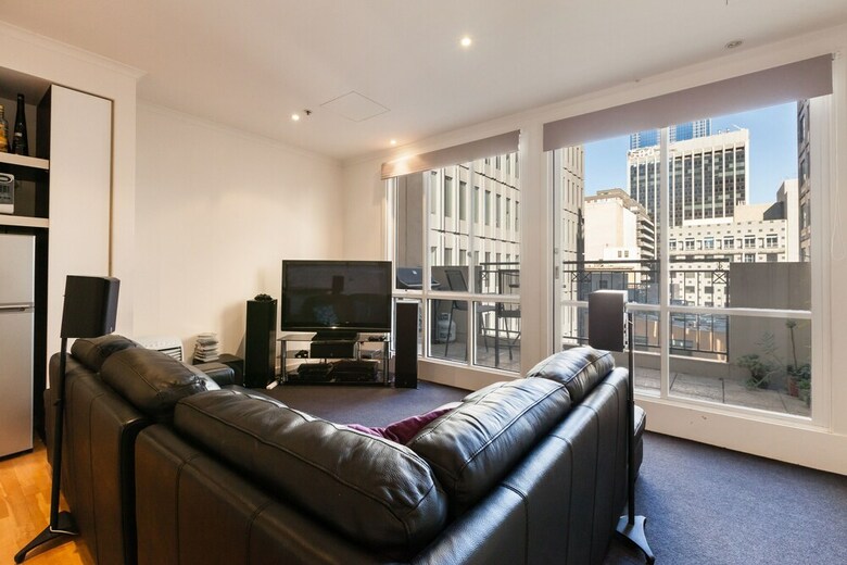 Claude, 2bdr Melbourne Apartment