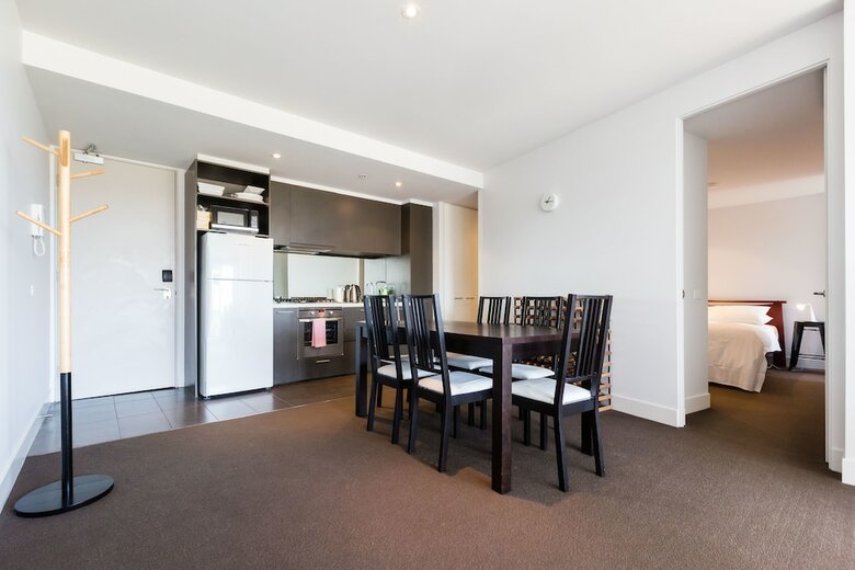 Erica, 2bdr South Yarra Apartment
