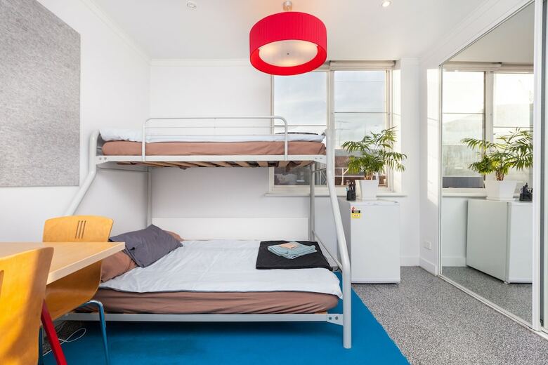 Henrietta, Carlton Studio Apartment