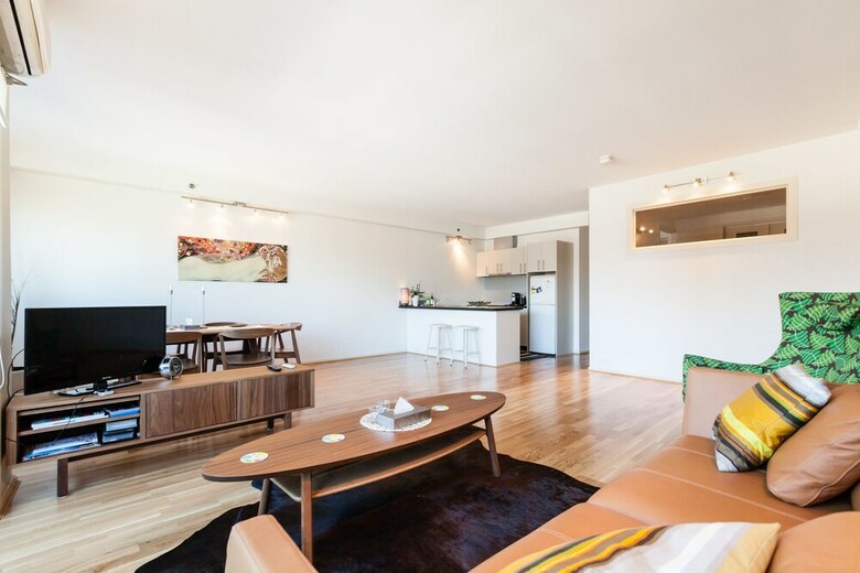 Lance, 1bdr Melbourne Apartment