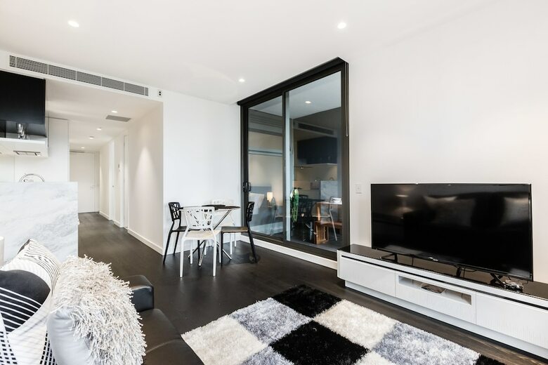 Esther, 2bdr South Yarra Apartment