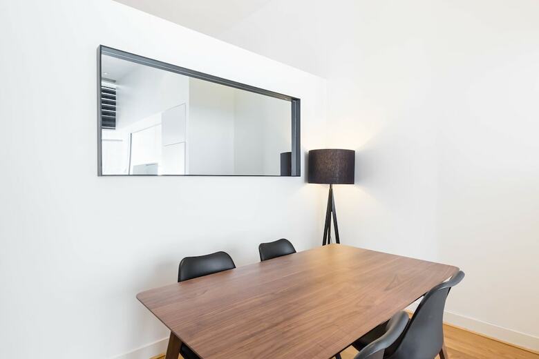 Evan, 1bdr Southbank Apartment