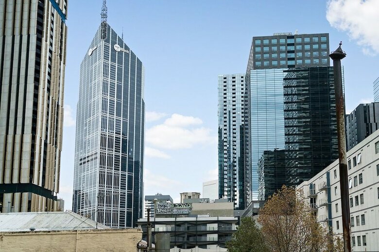 Lizzi, Melbourne Studio Apartment