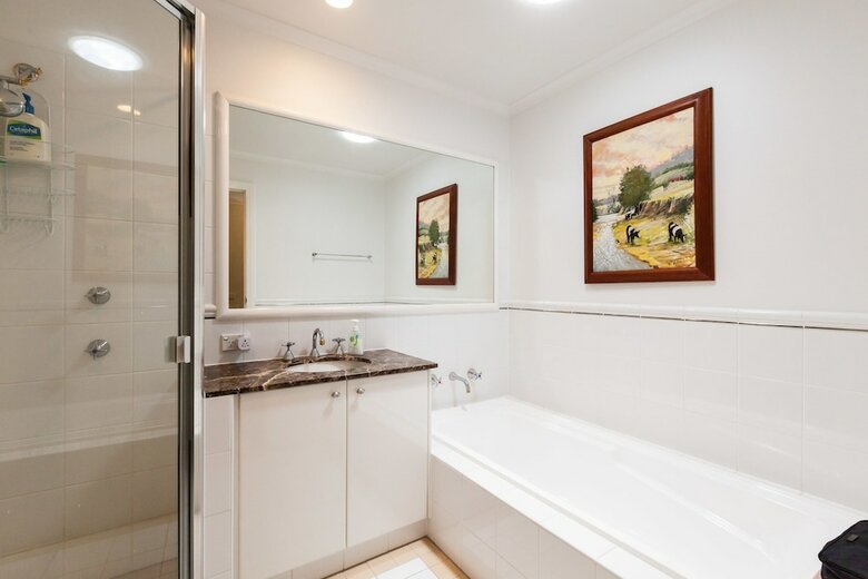 Jasmine, 2bdr Port Melbourne House