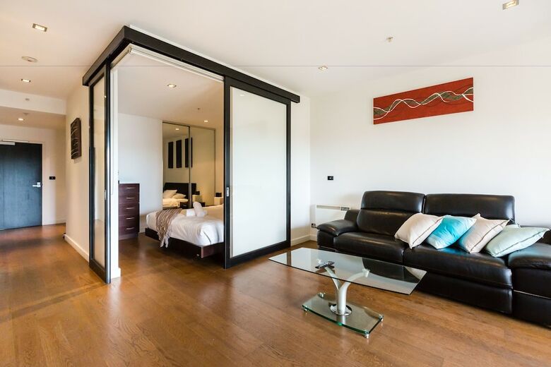 Cleo, 1bdr St.kilda Apartment
