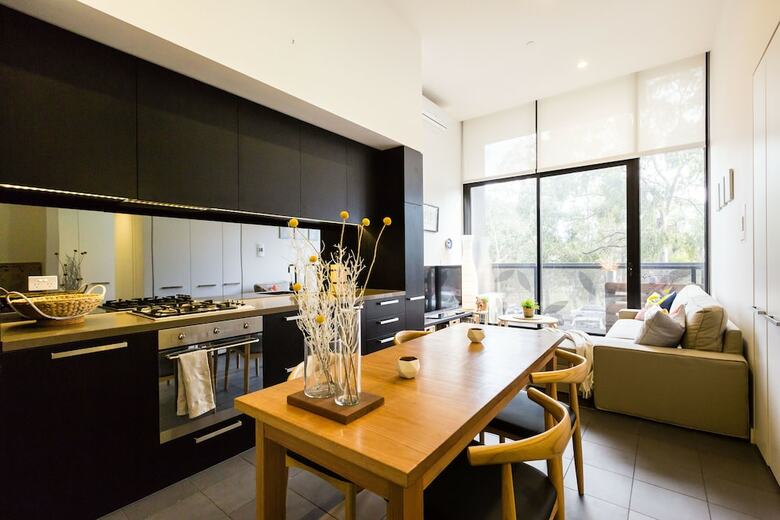 George, 1bdr North Melbourne Apartment