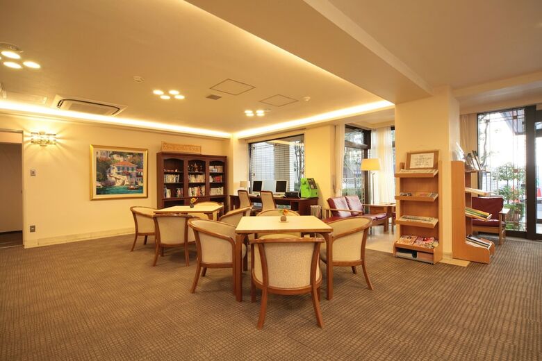 Shin-osaka Station Hotel Honkan
