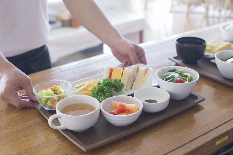 Shin-osaka Station Hotel Honkan