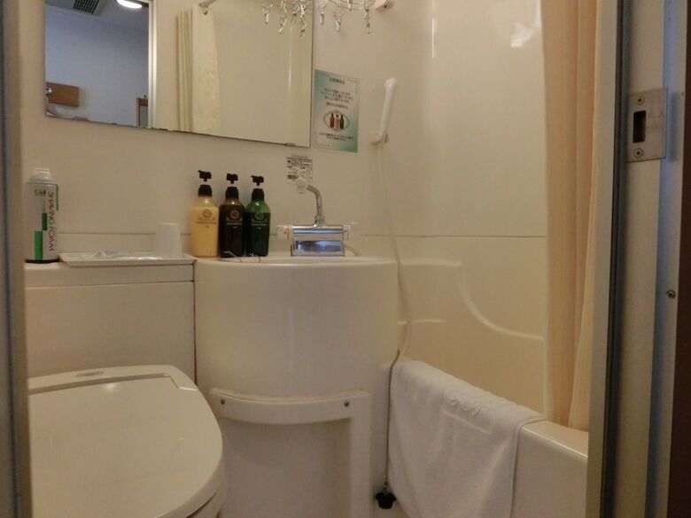 Shin-osaka Station Hotel Honkan