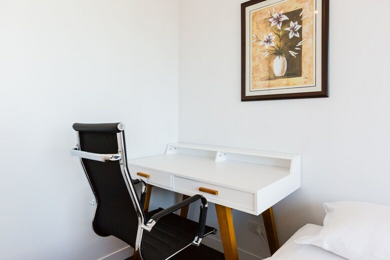 Santeri, 2bdr Melbourne Apartment