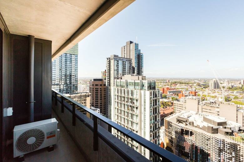 Santeri, 2bdr Melbourne Apartment