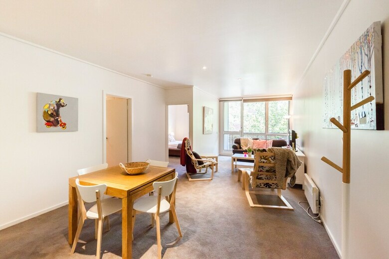 Naomi, 2bdr South Melbourne Apartment