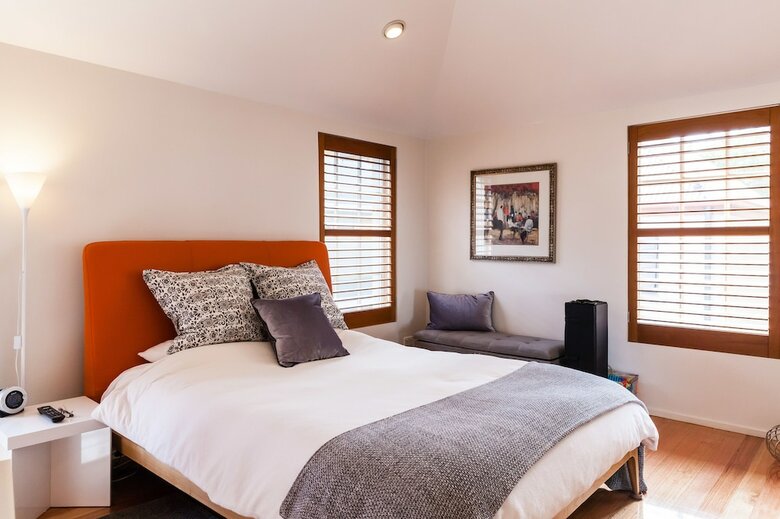 Vera, 1bdr South Melbourne Apartment