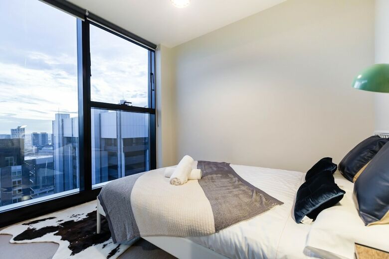 Yashita, 2bdr Melbourne Apartment