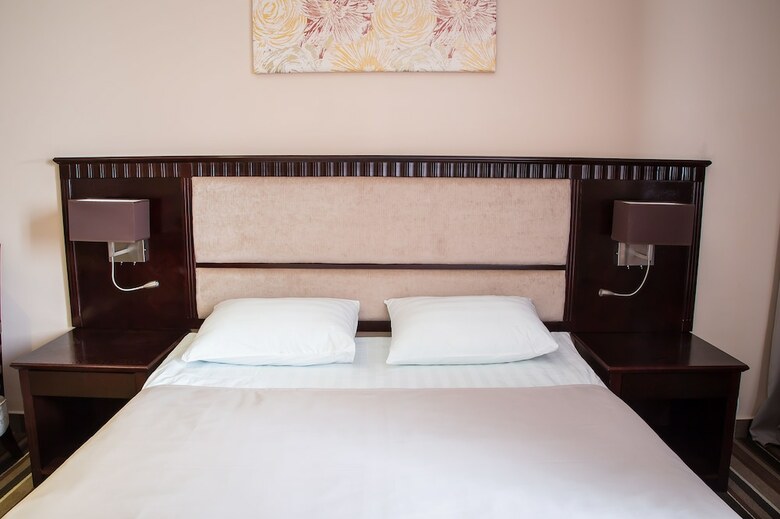 Guru Hotel