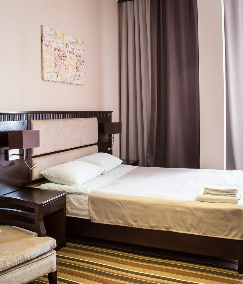 Guru Hotel