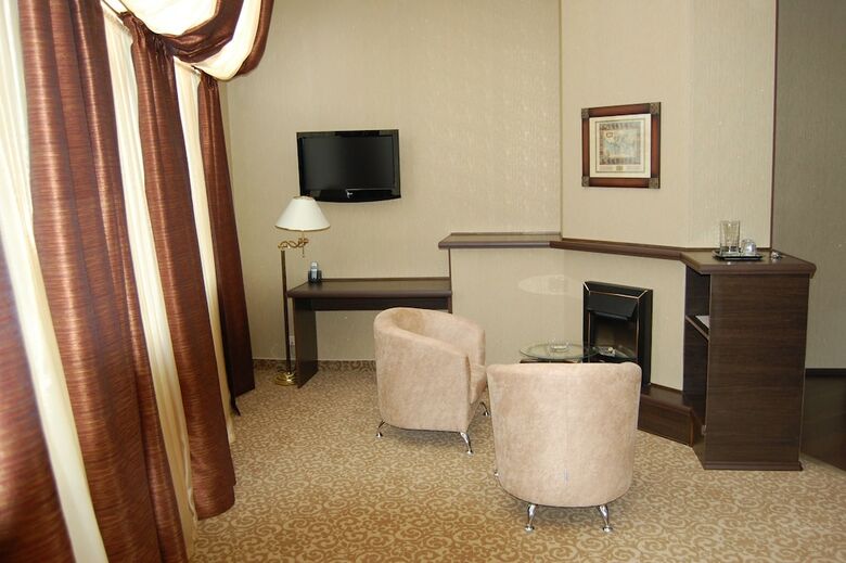Guru Hotel