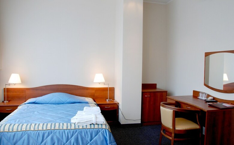 Guru Hotel