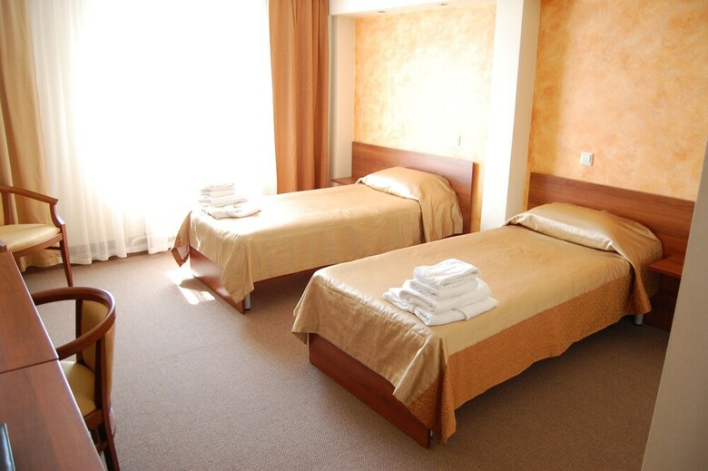 Guru Hotel