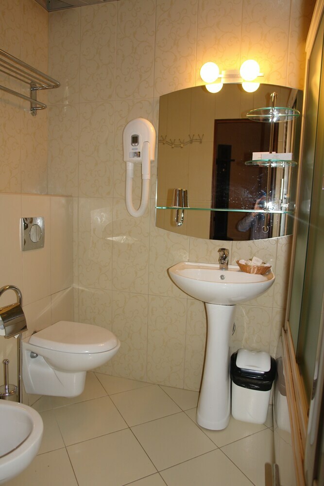 Guru Hotel