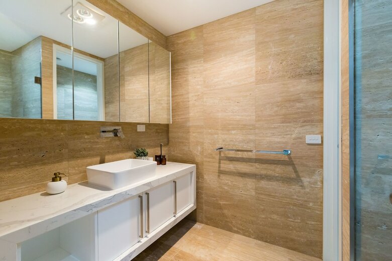 Renee, 4bdr North Melbourne House