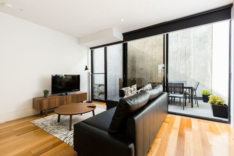 Renee, 4bdr North Melbourne House