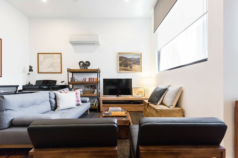 Murray, 1bdr Fitzroy Apartment